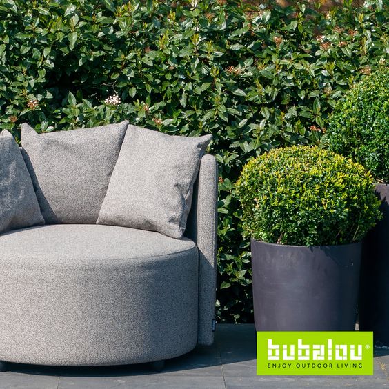 ROUNDABOUT SOFA 90 + 3 KUSSENS